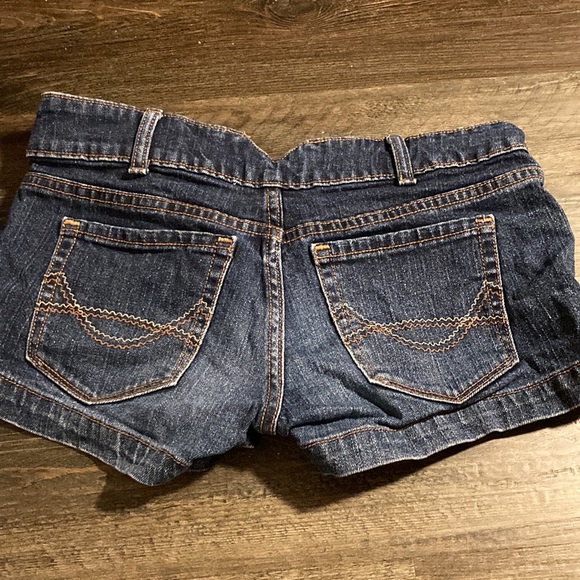 Jean shorts - Picture 2 of 3